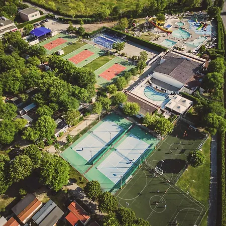 Villaggio San Francesco - Adria Mobile Homes פארק נופש 4*