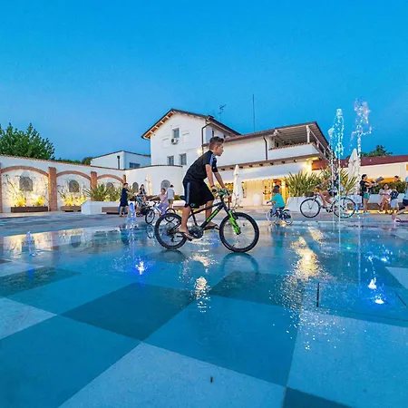 Villaggio San Francesco - Adria Mobile Homes דונה ורדה